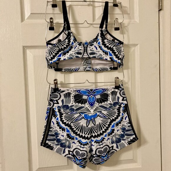 NWOT, Excellent Condition Swim Set, SZ 12 Bralette, SZ 10 Boyshorts - Picture 3 of 6